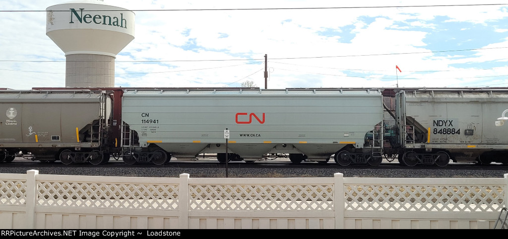 CN 114941